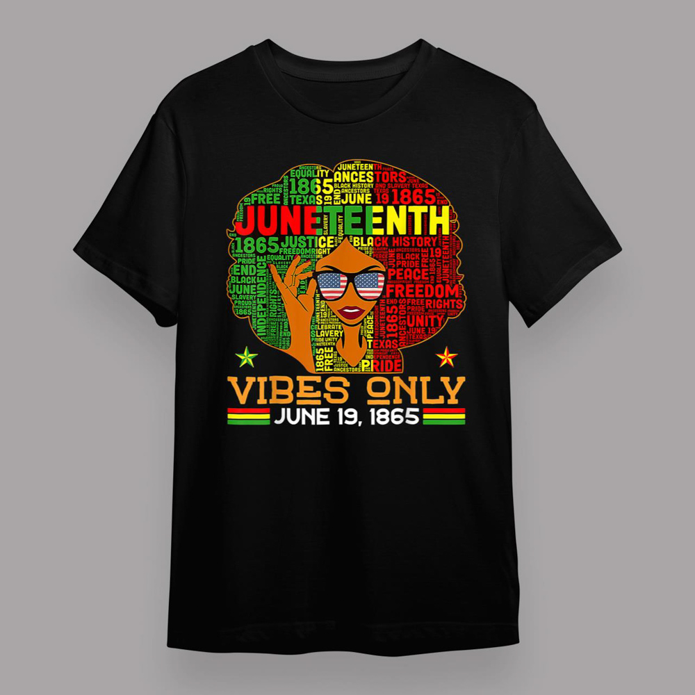 Juneteenth TShirt Breaking Every Chain Black History 1865 T-Shirt (Copy)