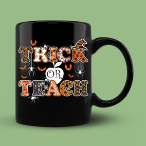 Trick Or Teach Funny Teacher Halloween Costume 2022 Gifts Mug