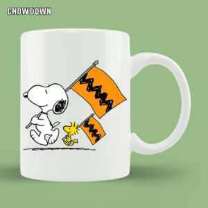 Peanuts Snoopy Charlie Brown Flags Premium Mug